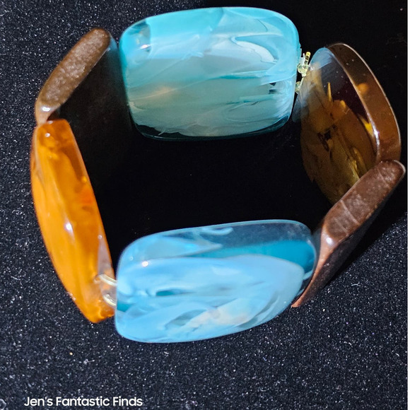 Vintage Lucite Blue Brown & Wood Stretch Bracelet 7-8" - Picture 2 of 7